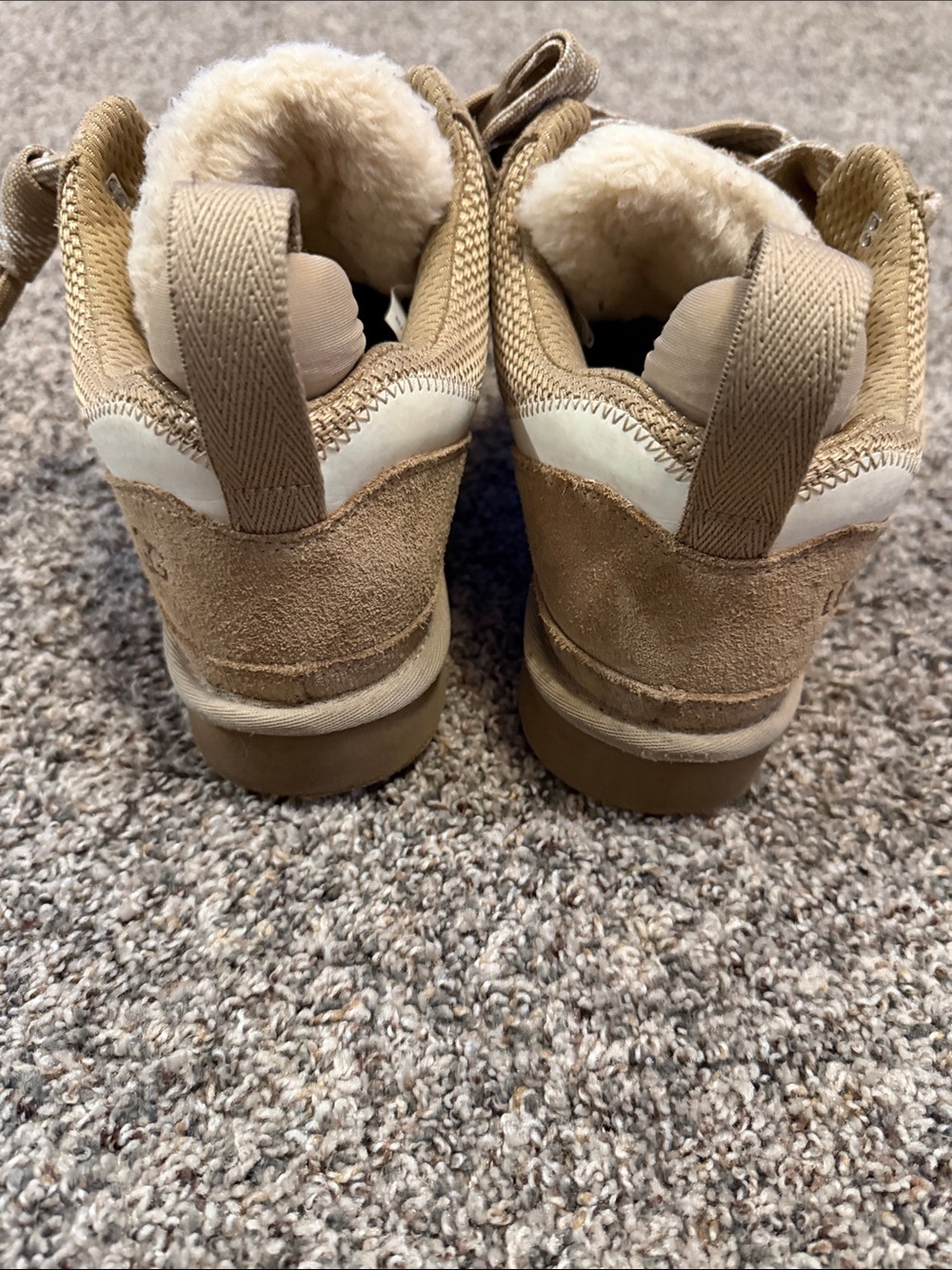 UGG Lowmel Tan/Taupe Lace-Up Cozy Boot Sneakers Women's Size 9- Some wear - Picture 7 of 8